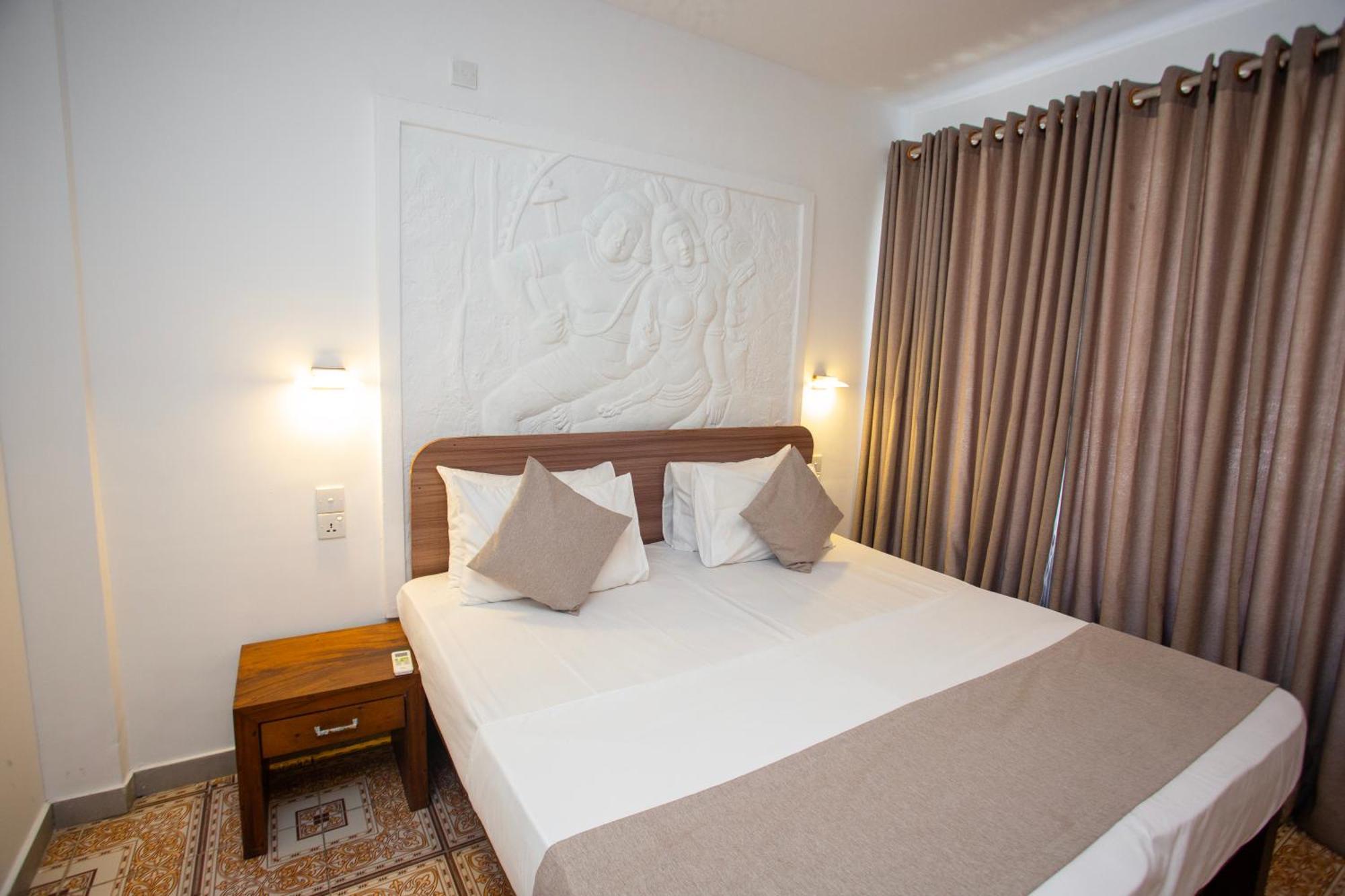 Hotel Lucky Seven Hikkaduwa Esterno foto